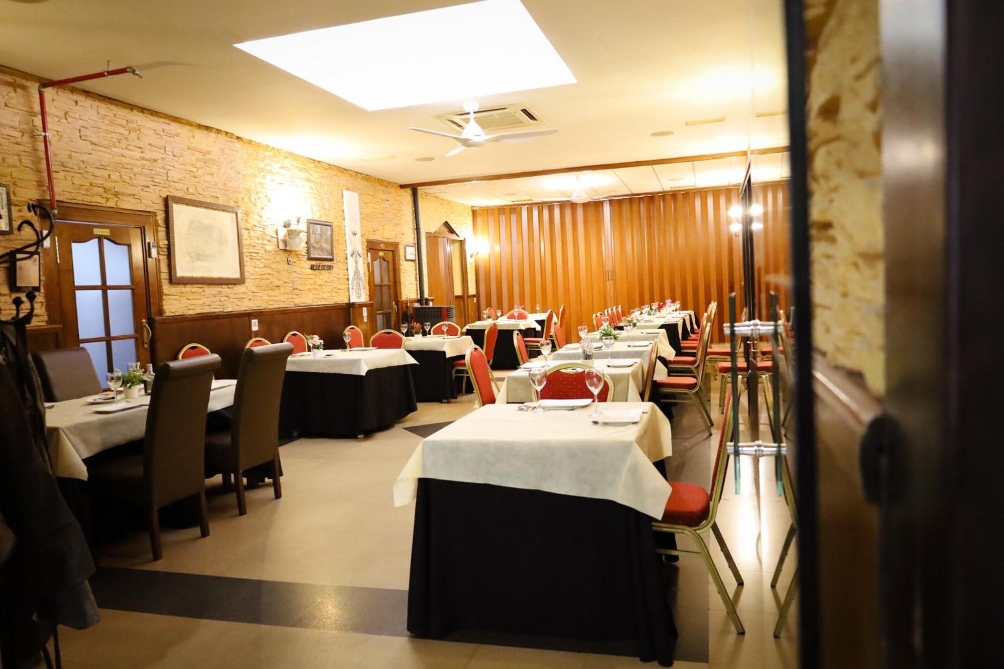 Hospedium Dlj Hostal Ben Nassar Arjona Dış mekan fotoğraf